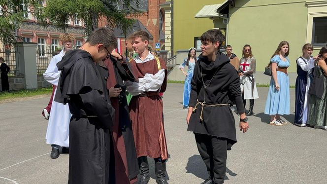 Orszak Jana Długosza w Nowym Sączu