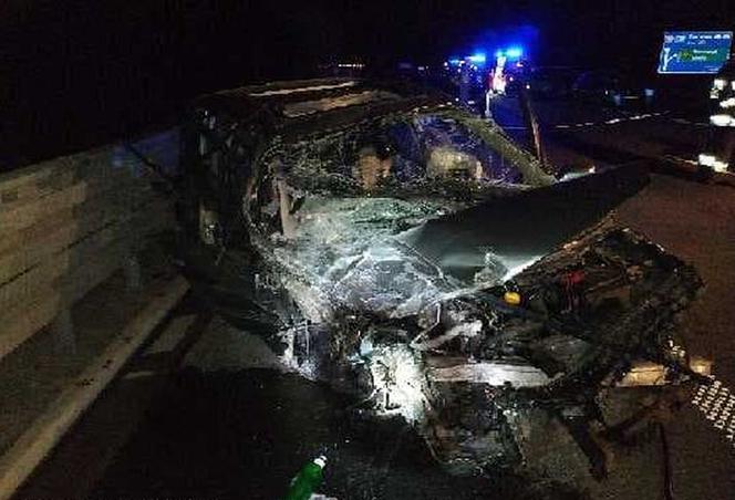 Jechał pod prąd autostradą A4 i doprowadził do wypadku