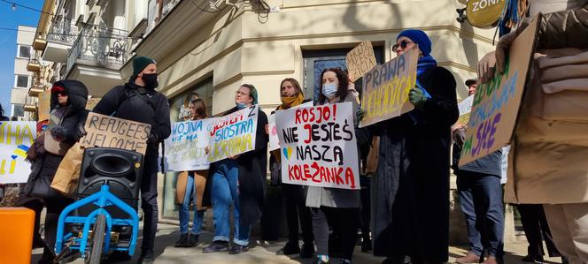 Ulicami Lublina przeszła po raz 6 Manifa. Tym razem - w geście solidarności z Ukrainą