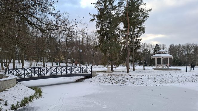 Nałęczów - Park Zdrojowy zimą