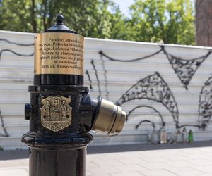 Tablica na hydrancie