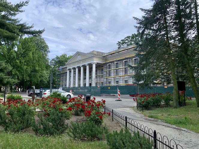Pałac w Wolsztynie przechodzie generalny remont. Zobacz zdjęcia