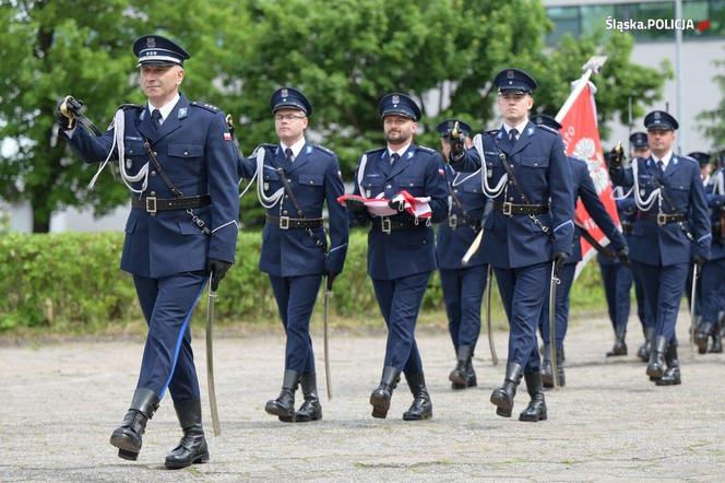 Uroczyste ślubowanie 69 nowych policjantów  w Oddziale Prewencji Policji w Katowicach