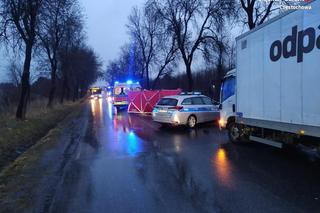 59-latek wjechał w pieszego na ulicy. Mężczyzna nie żyje! Jeden szczegół mógł go uratować