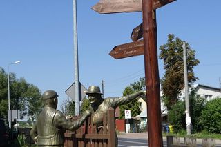 Dobrzykowice, czyli najbardziej filmowa wieś na Dolnym Śląsku. To właśnie tu kręcono Samych Swoich