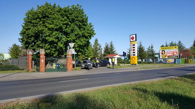 Kierowcy zabawili się w zmienników na oczach policji w Grudziądzu. Nie unikną odpowiedzialności 