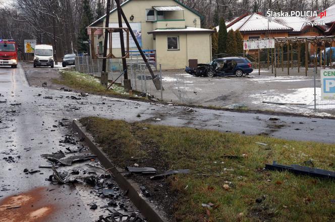 Wypadek w Rybiku. Cztery osoby poszkodowane, w tym dwoje dzieci [ZDJĘCIA]