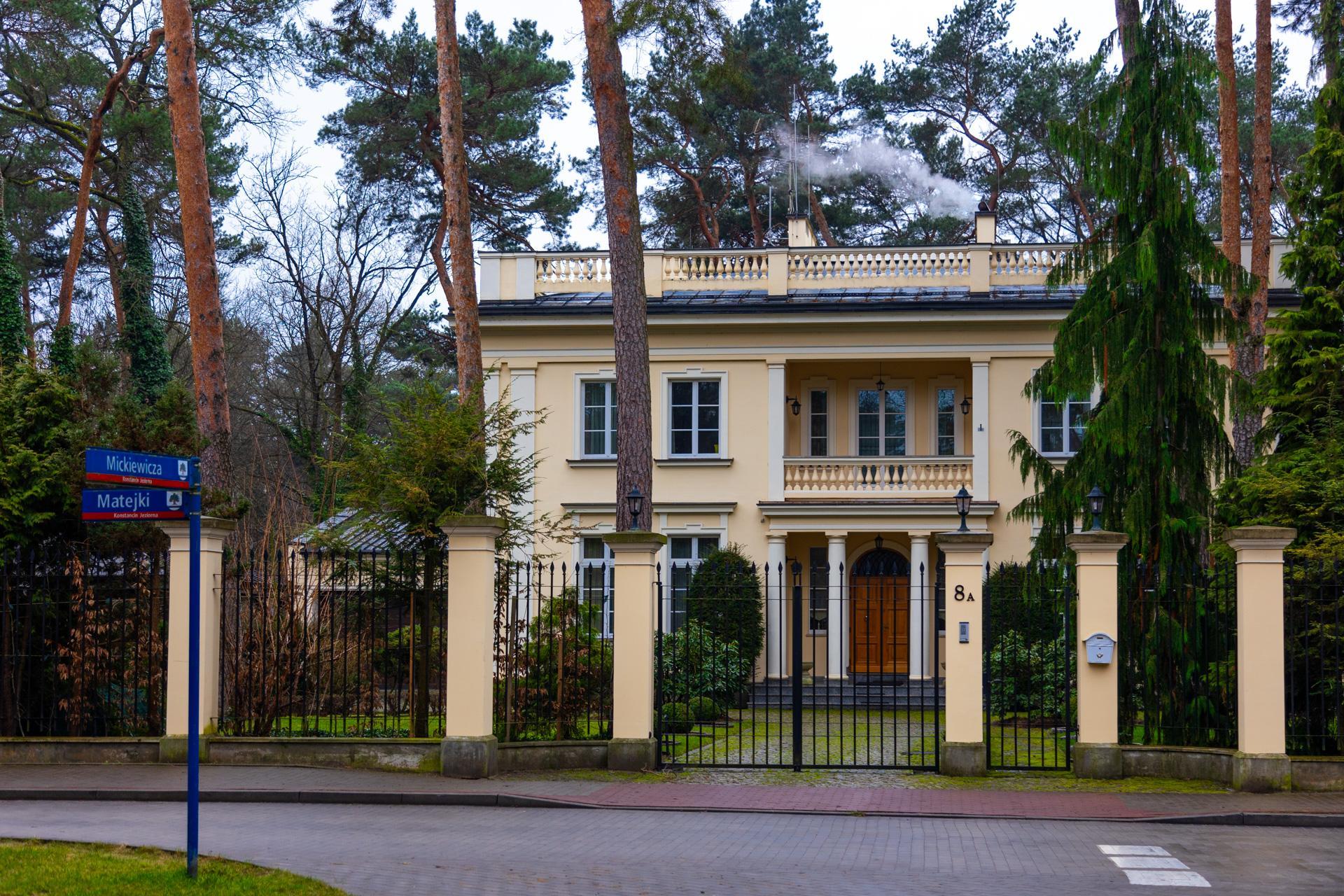 Konstancin-Jeziorna. Zabytkowe wille odzyskują dawny blask - zobacz wyremontowane rezydencje