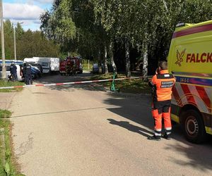 Broń i materiały wybuchowe w mieszkaniu. Konieczna ewakuacja bloku w Olsztynie