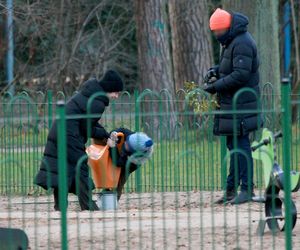 Całuśny mąż Kaczyńskiej nie dał jej wytchnienia pod jemiołą 