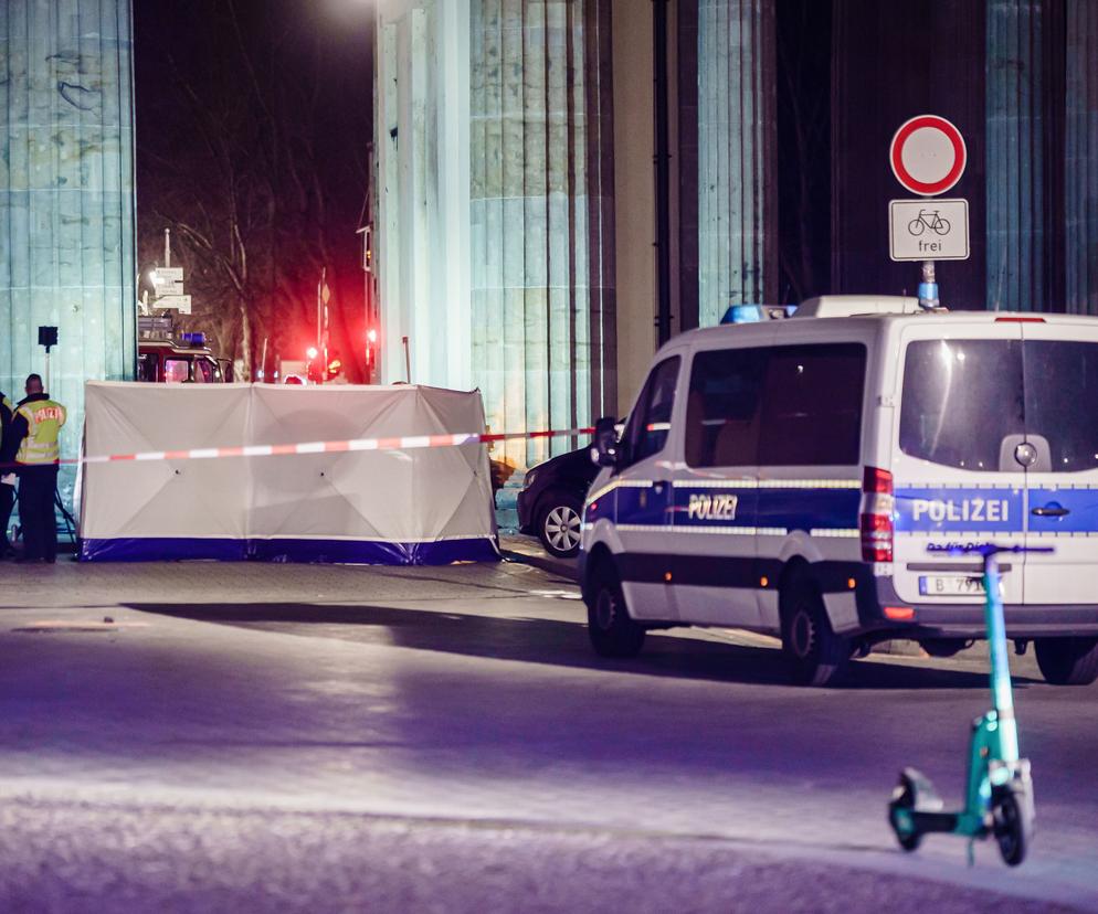 Mercedes z polskimi rejestracjami wjechał w Bramę Brandenburską! Nie żyje mężczyzna 