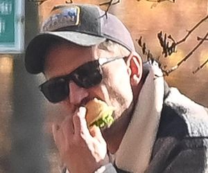 Agnieszka Kaczorowska siedzi i pachnie, a Rogacewicz wynosi śmieci i je kanapke poza autem... Fajna para?