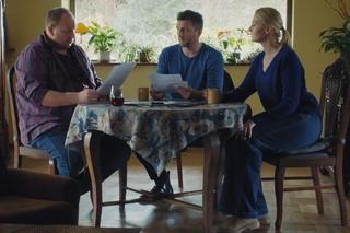 	M jak miłość odc. 1805. Bartek (Arkadiusz Smoleński), Jagoda (Katarzyna Kołeczek), Tadeusz (Bartłomiej Nowosielski)