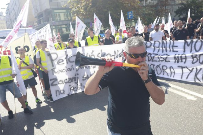 Protest górników i hutników ze Śląska w Warszawie