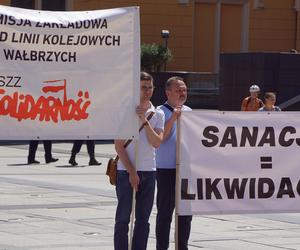 Protest pracowników PKP Cargo we Wrocławiu. Pracę ma stracić prawie 400 osób 