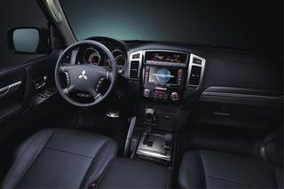 Mitsubishi Pajero Wagon lifting 2015