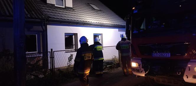 Potężny pożar domu w Kończewicach pod Toruniem. Ruszyła zbiórka dla rodziny pani Lidii