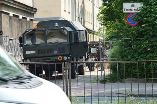 Ewakuacja na Ochocie! Wykopali bombę, pilna akcja służb