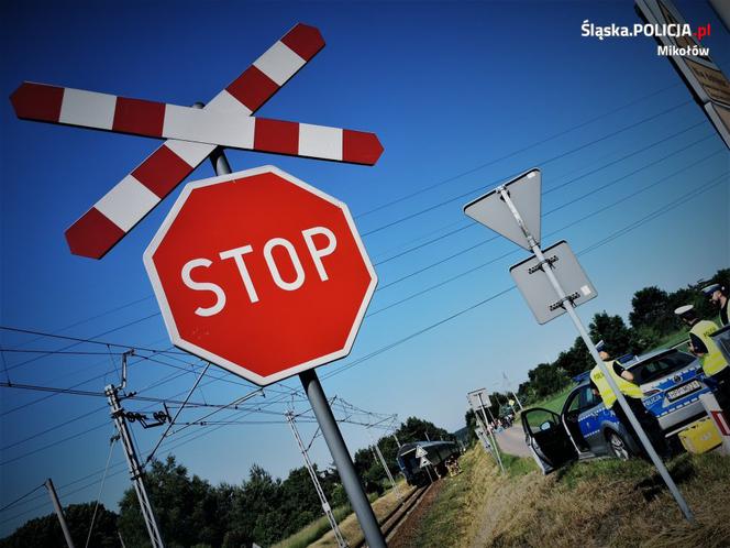 Orzesze. Śmiertelne potrącenie rowerzystki na przejeździe kolejowym [ZDJĘCIA]