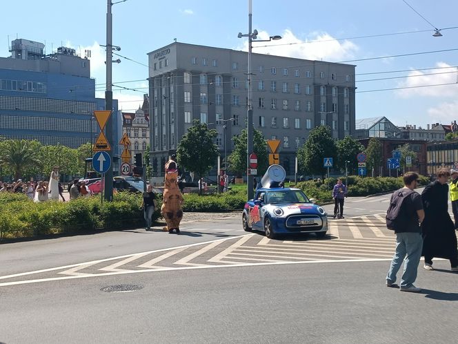 Korowód studencki rozpoczyna Juwenalia Śląskie 2025 w Katowicach