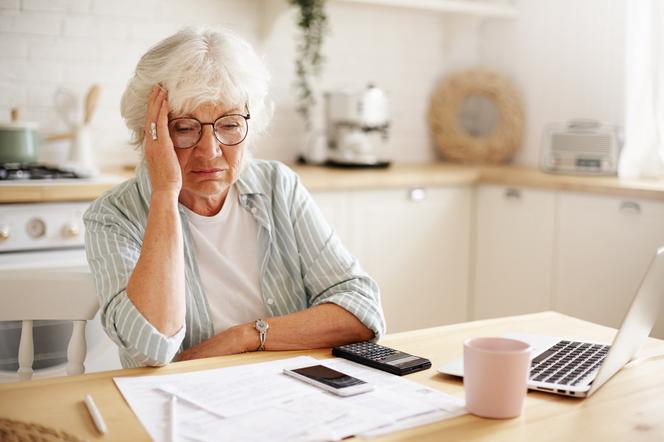 Seniorzy domagają się wyższych wdowich emerytur! Projekt ustawy zakłada wypłatę dwóch świadczeń