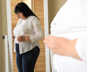 Niepohamowany apetyt po 50.? To nie brak woli, a skutek diety z przeszłości