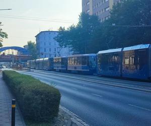 Poranny armagedon na Grabiszyńskiej we Wrocławiu. Ludzie jadą do pracy i szkoły, a tu remonty