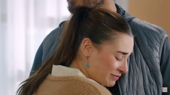 "Nie ufaj nikomu, bądź czujna, miej oczy szeroko otwarte" - poleci jej Kuzey