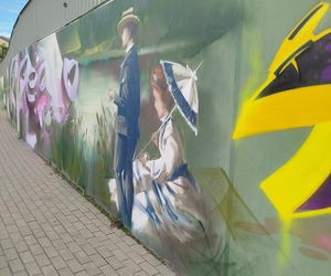 Kolorowe grafiki w siedleckim tunelu pod torami