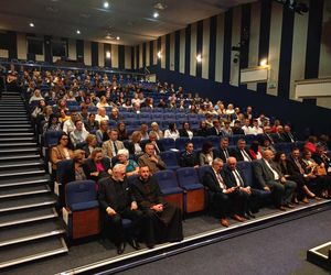 Podczas uroczystej ceremonii inauguracji nowego roku akademickiego 2024/2025 odbyła się tradycyjna immatrykulacja studentów i studentek pierwszego roku.