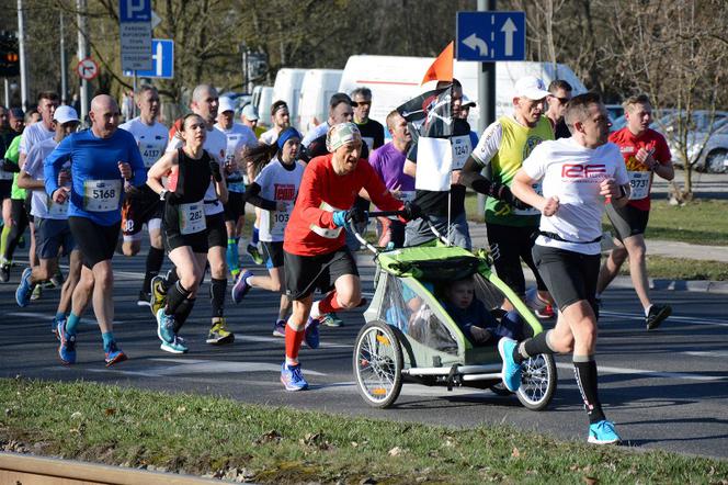 10. PKO Poznań Półmaraton - zdjęcia biegaczy