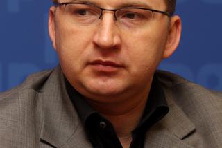 DARIUSZ MIŁEK