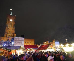 Weeihnachtsmarkt na Alexanderplatz