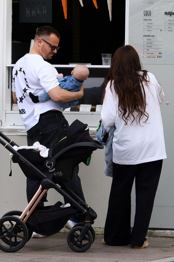 Marcin Hakiel z Dominiką i synkiem Romeo w Sopocie