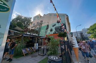 Food trucki i ogródki kawiarniane w Krakowie. Tutaj zjesz, odpocznie i złapiesz ostatnie promienie słoneczne