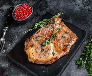 Karkówka, aż palce lizać. Ta marynata sprawi, że twoje mięso będzie rozpływać się w ustach