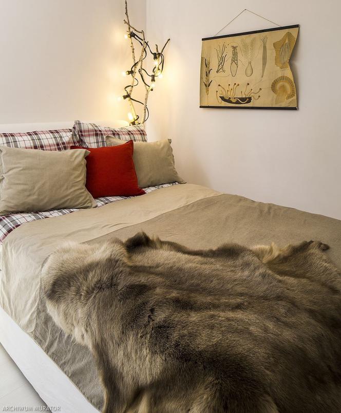 Przytulna sypialnia w zimowej stylizacji