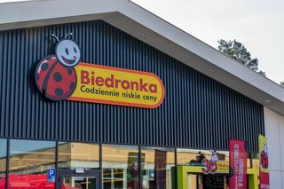 Biedronka kolejny raz zaszalała! Promocje, 1+1 gratis i przeceny o ponad 70%