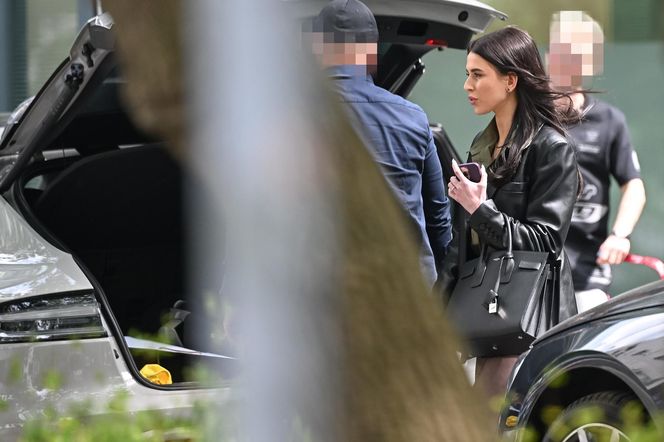 Roxie Węgiel -  tajemniczy fotelik w limuzynie