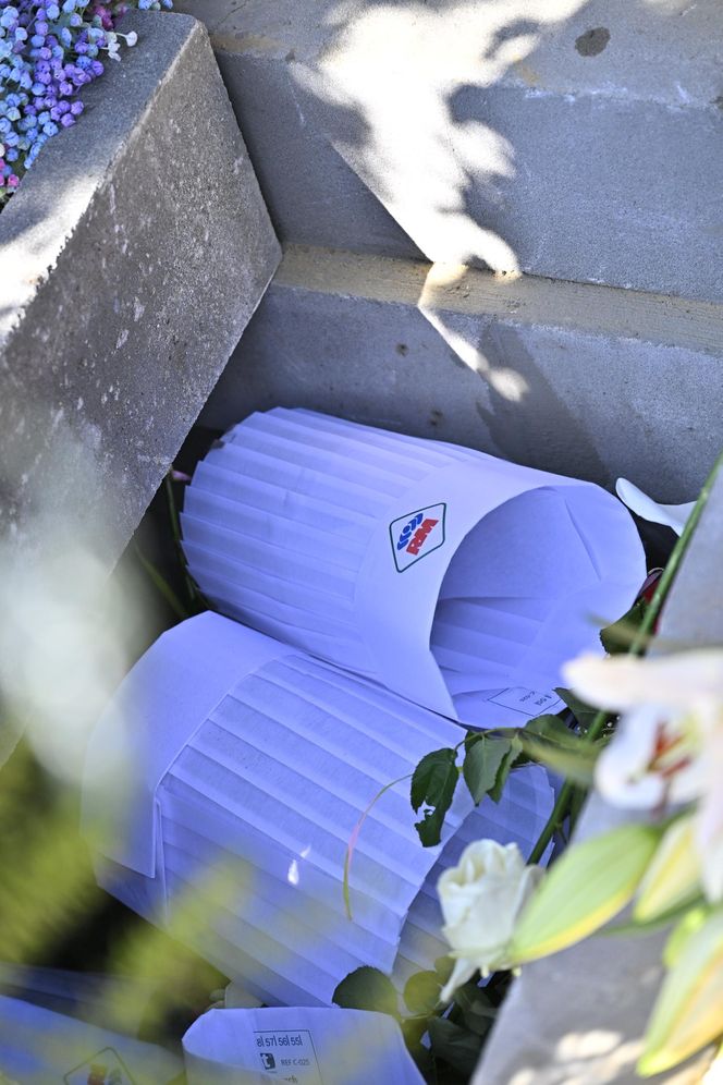 Tomasz Jakubiak - te przedmioty znalazły się w jego grobie