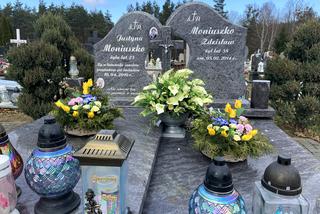Grób stewardesy Justyny Moniuszko, która zginęła w katastrofie smoleńskiej