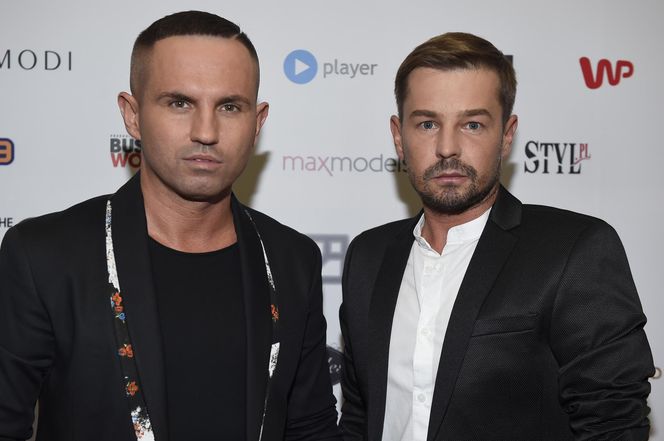Ich fryzjerskie rewolucje budziły ogromne emocje! Wierzbicki i Schmidt wracają. "Ostre cięcie" znów w TV