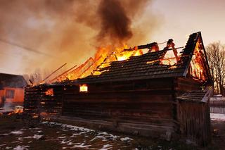 Pożar drewnianego budynku w Majdanie Sieniawskim. Z chaty pozostały zgliszcza