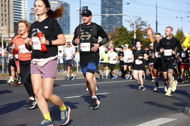 Uczestnicy 46. edycji Nationale-Nederlanden Maratonu Warszawskiego