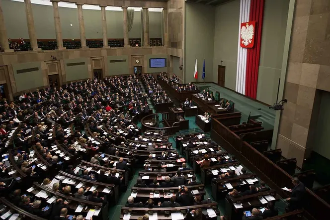 Budżet na 2023 rok. Sejm nadal będzie pracował nad projektem