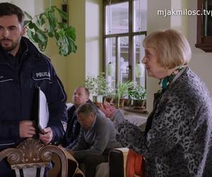 M jak miłość, odcinek 1728: Kisielowa (Małgorzata Rożniatowska), Modry (Stefan Friedmann), Tadeusz (Bartłomiej Nowosielski), Rafał Stadnicki (Jakub Kucner)