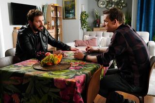 Barwy szczęścia, odc. 2898: Łukasz (Michał Rolnicki), Marcin Kodur (Oskar Stoczyński)