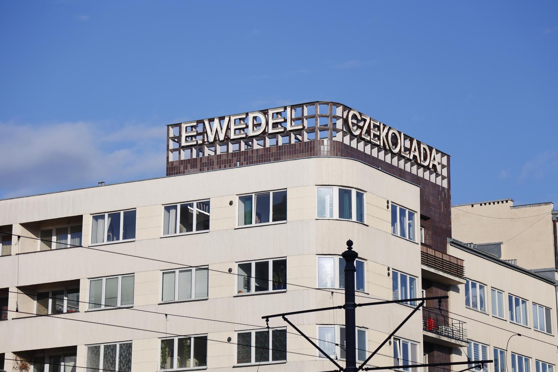 Warszawskie neony z PRL-u - zobacz zdjęcia iluminacji i sprawdź, gdzie je znaleźć