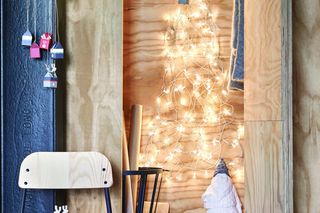 Świetlne dekoracje domu na Boże Narodzenie