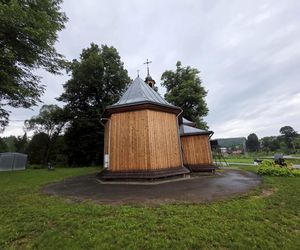 Cerkiew i kaplica Grobowa w Kuźminie